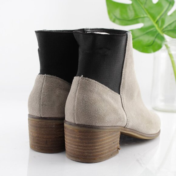 Dolce Vita Womens Cyndie Boot Size 8 Taupe Gray Suede Block Heel Chelsea Bootie - Picture 4 of 12